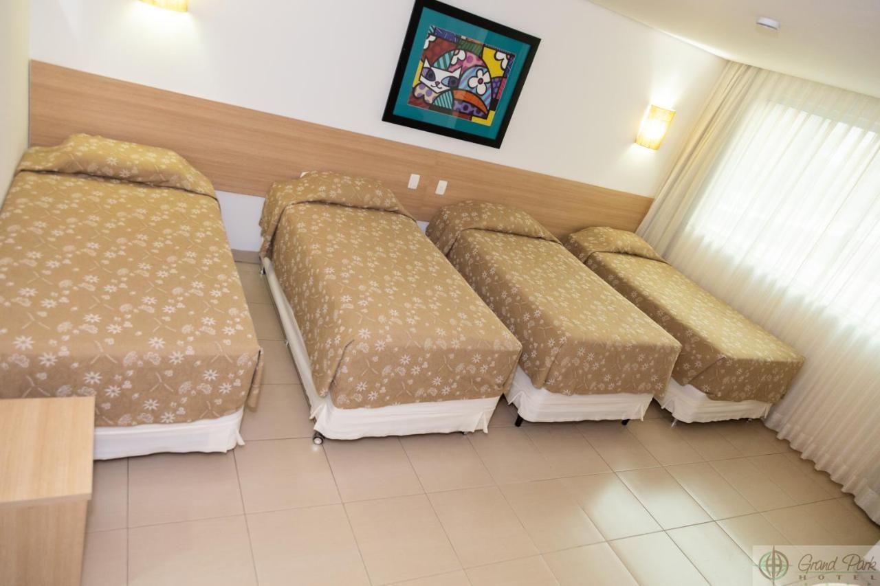 Hotel Grand Park Кампо Гранде Екстериор снимка